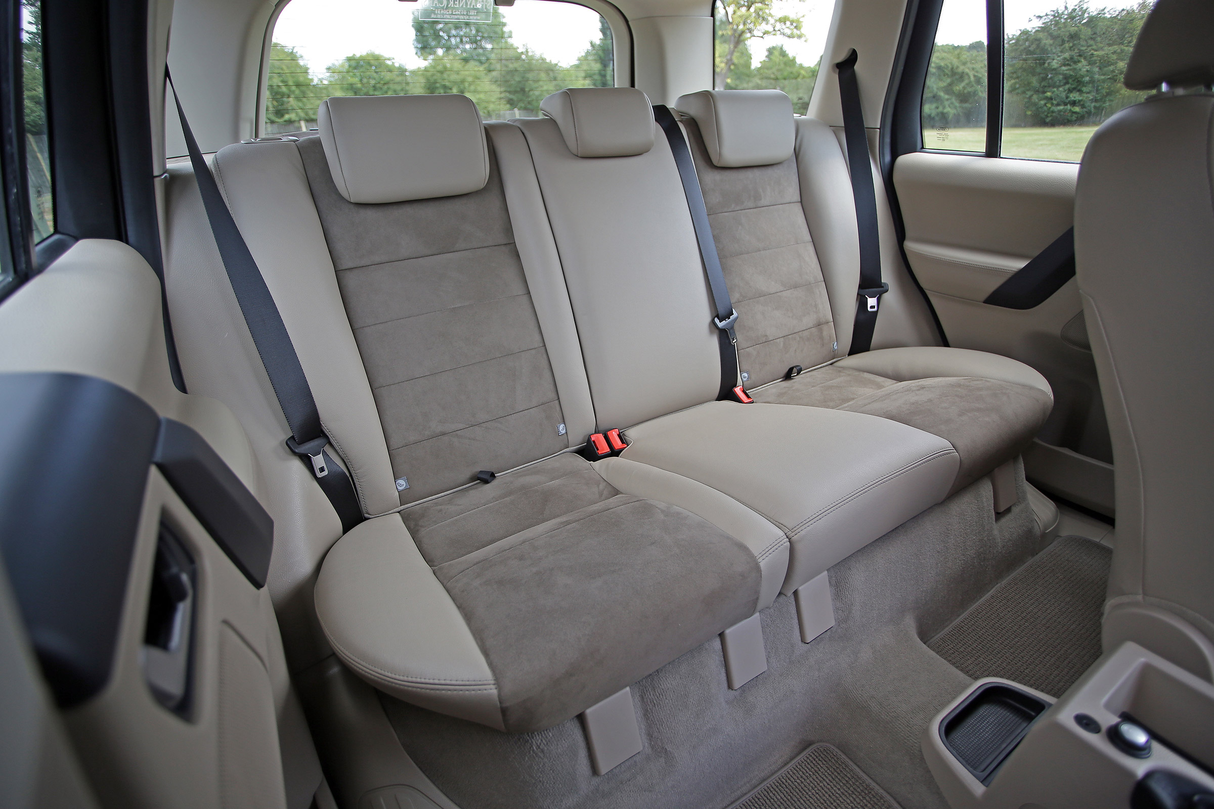 Used Land Rover Freelander 2 - rear seats
