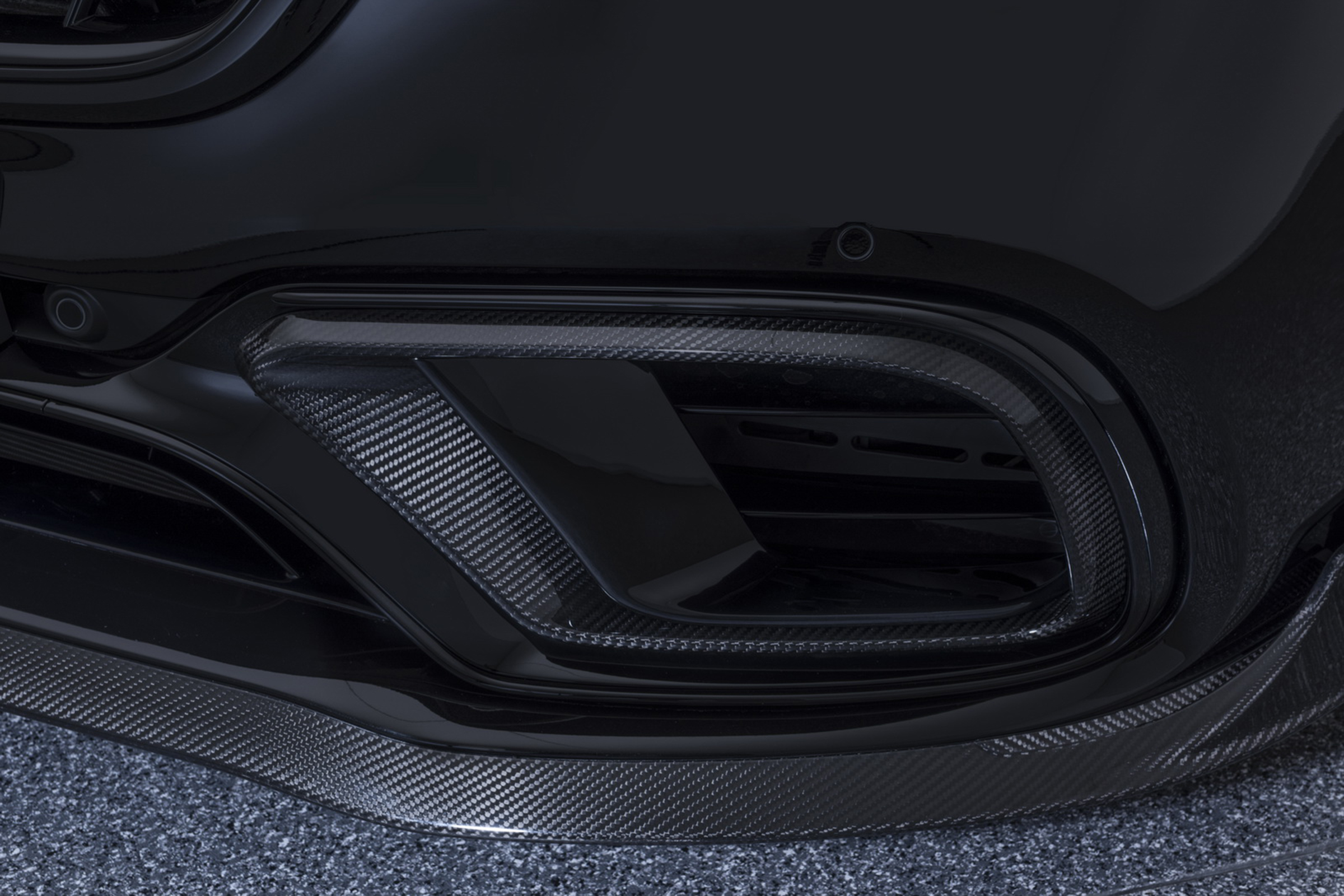 Brabus 700 exhaust pipe