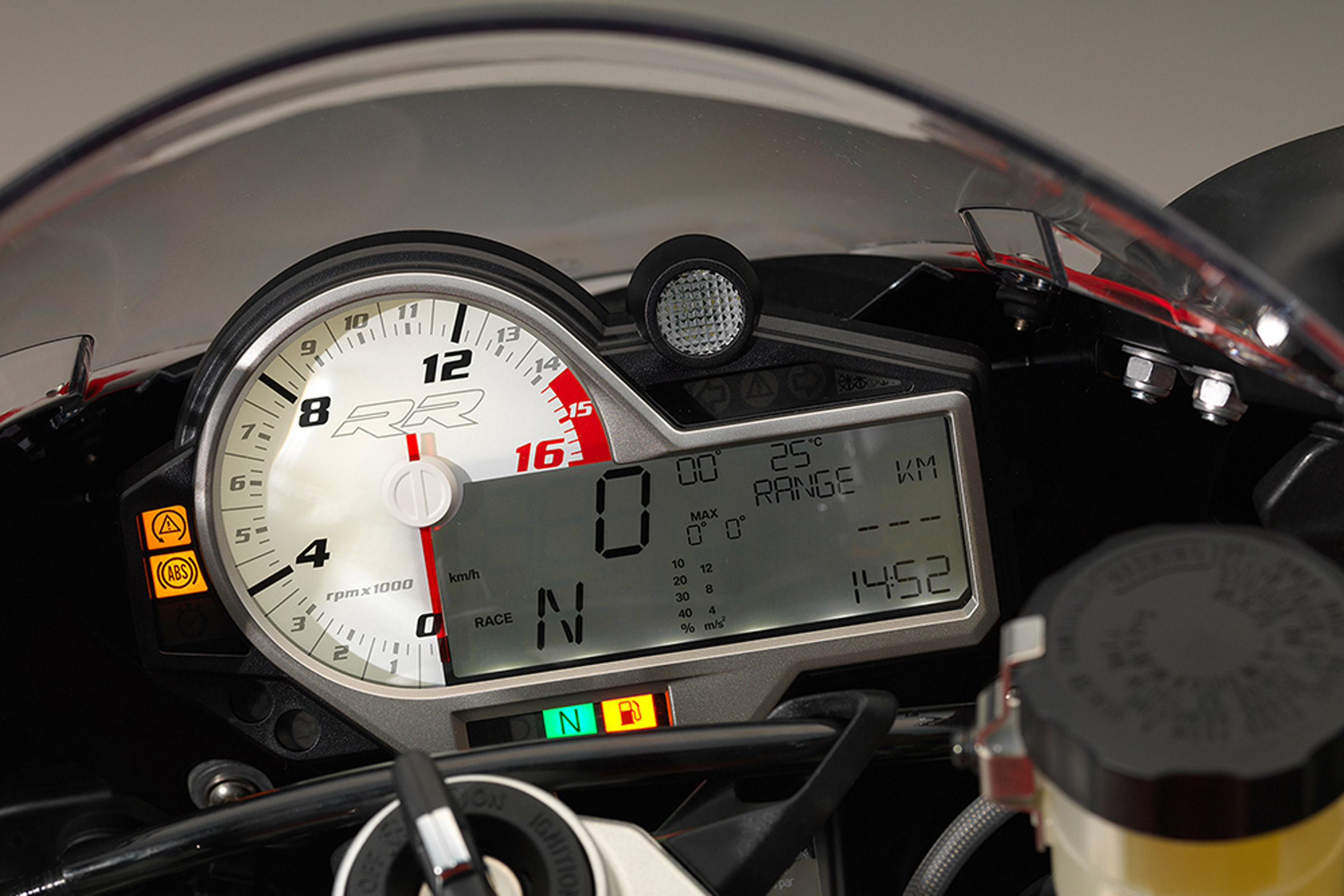 BMW S1000RR Sport instruments