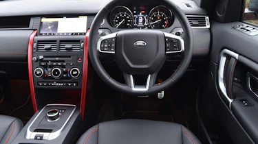 Land Rover Discovery Sport - dash