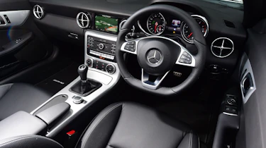 Mercedes SLC 180 - dash