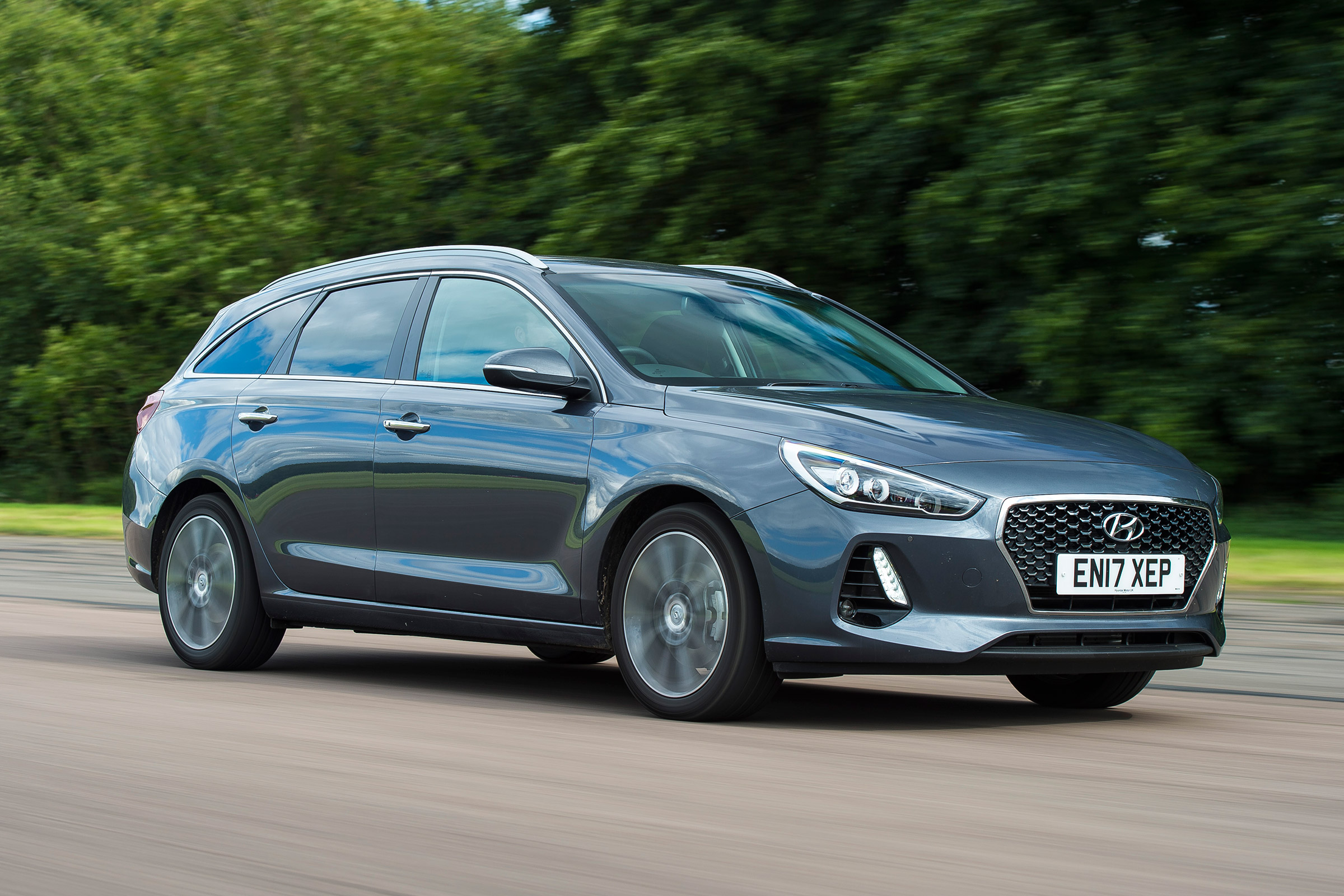 Hyundai i30 Tourer - front