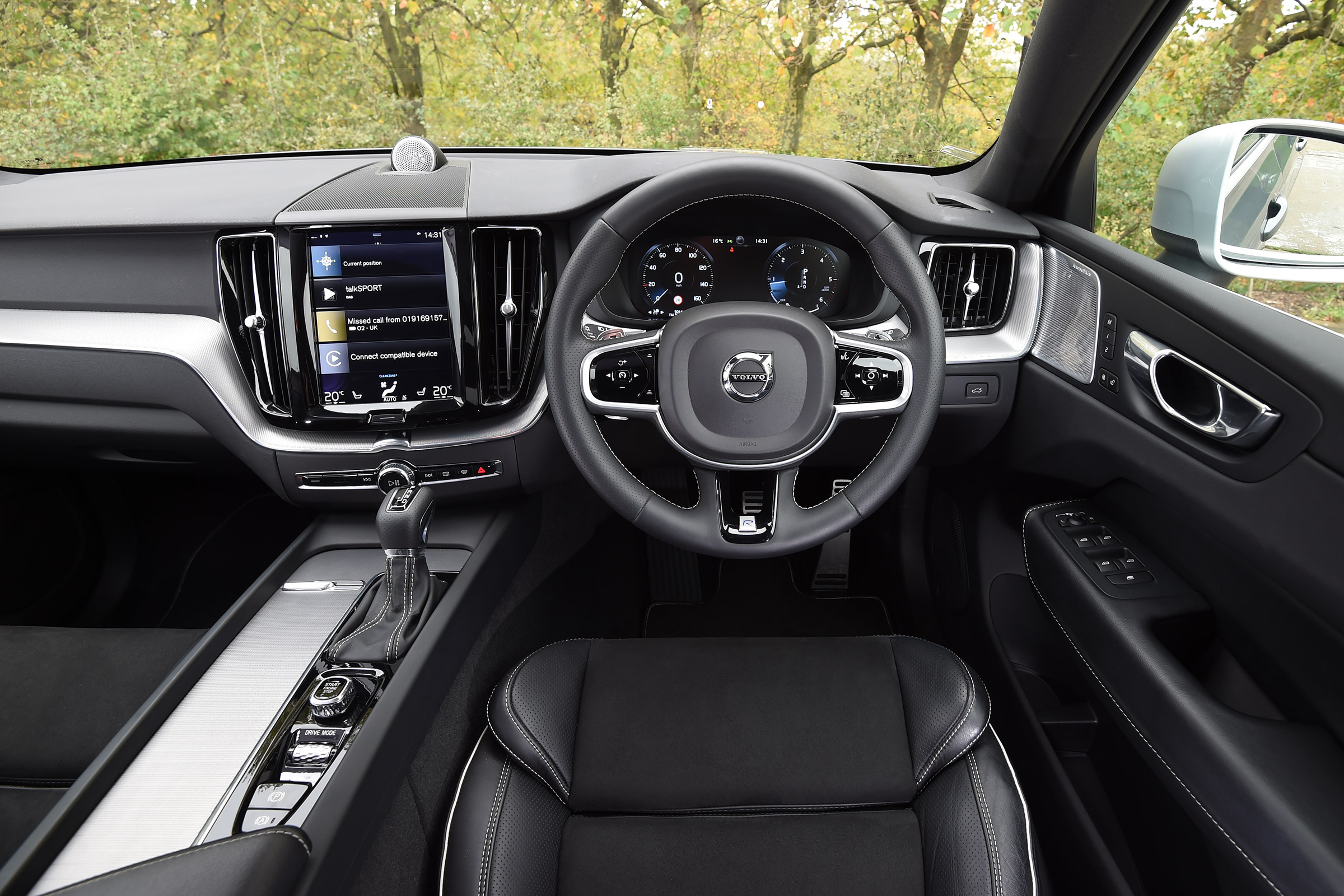 Volvo XC60 - dash