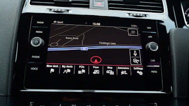 Volkswagen Golf GTI Performance Pack - sat-nav