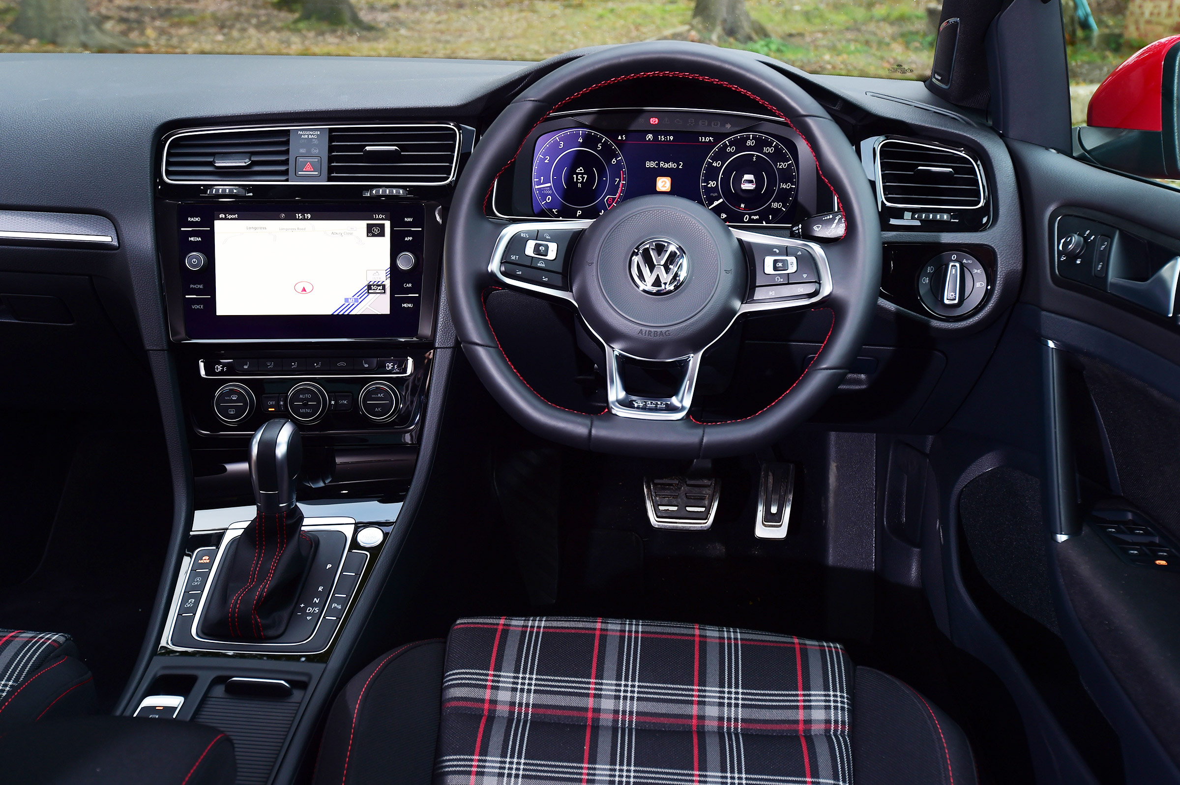 Volkswagen Golf GTI Performance Pack - dash