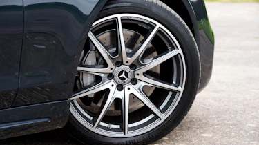Mercedes S-Class - wheel
