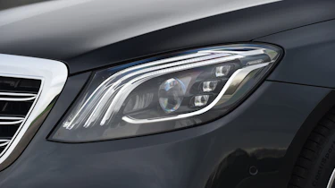 Mercedes S-Class - front light