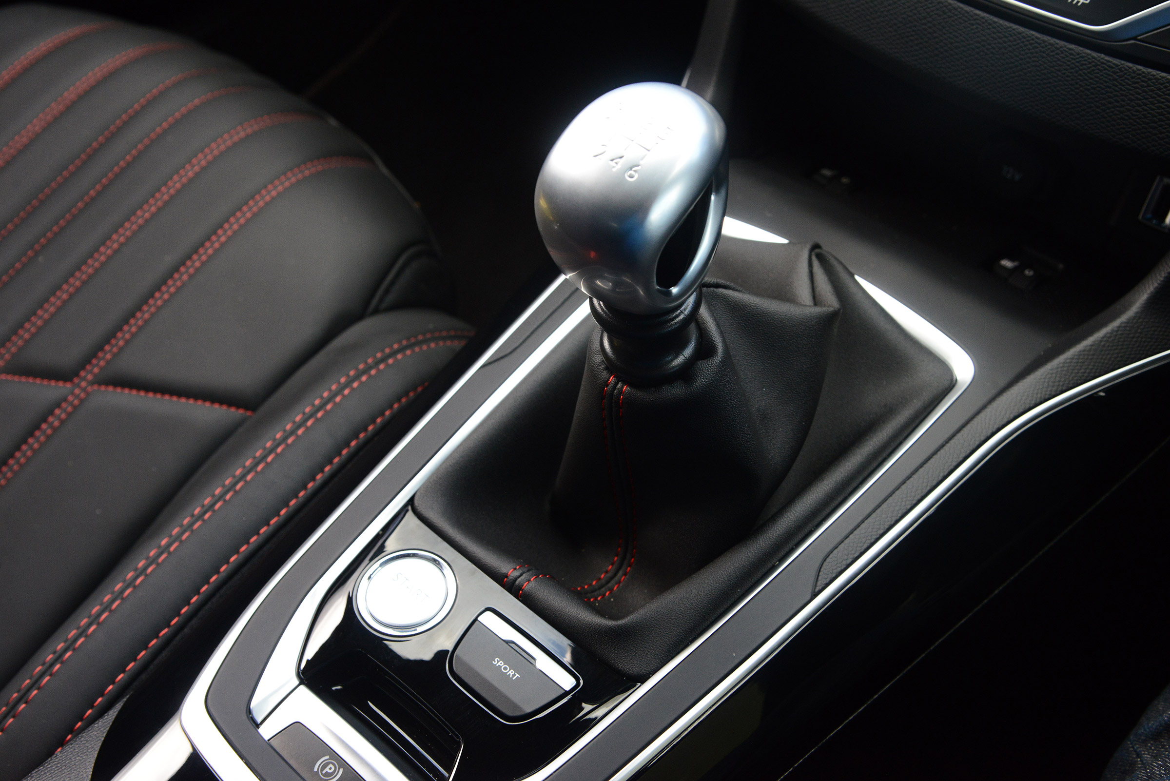 Peugeot 308 SW - transmission