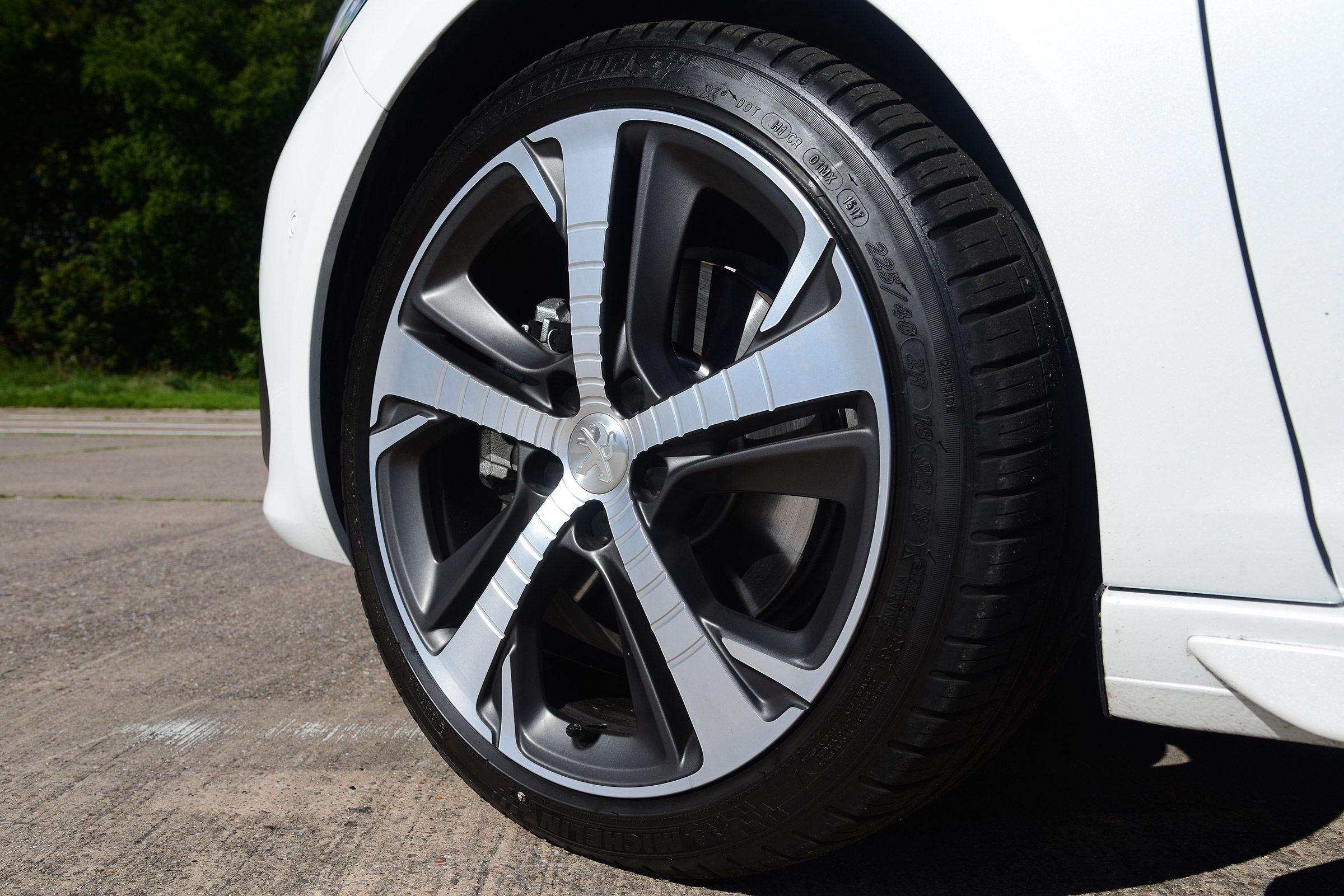 Peugeot 308 SW - wheel