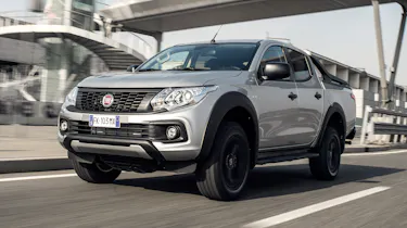 Fiat Fullback Cross - front