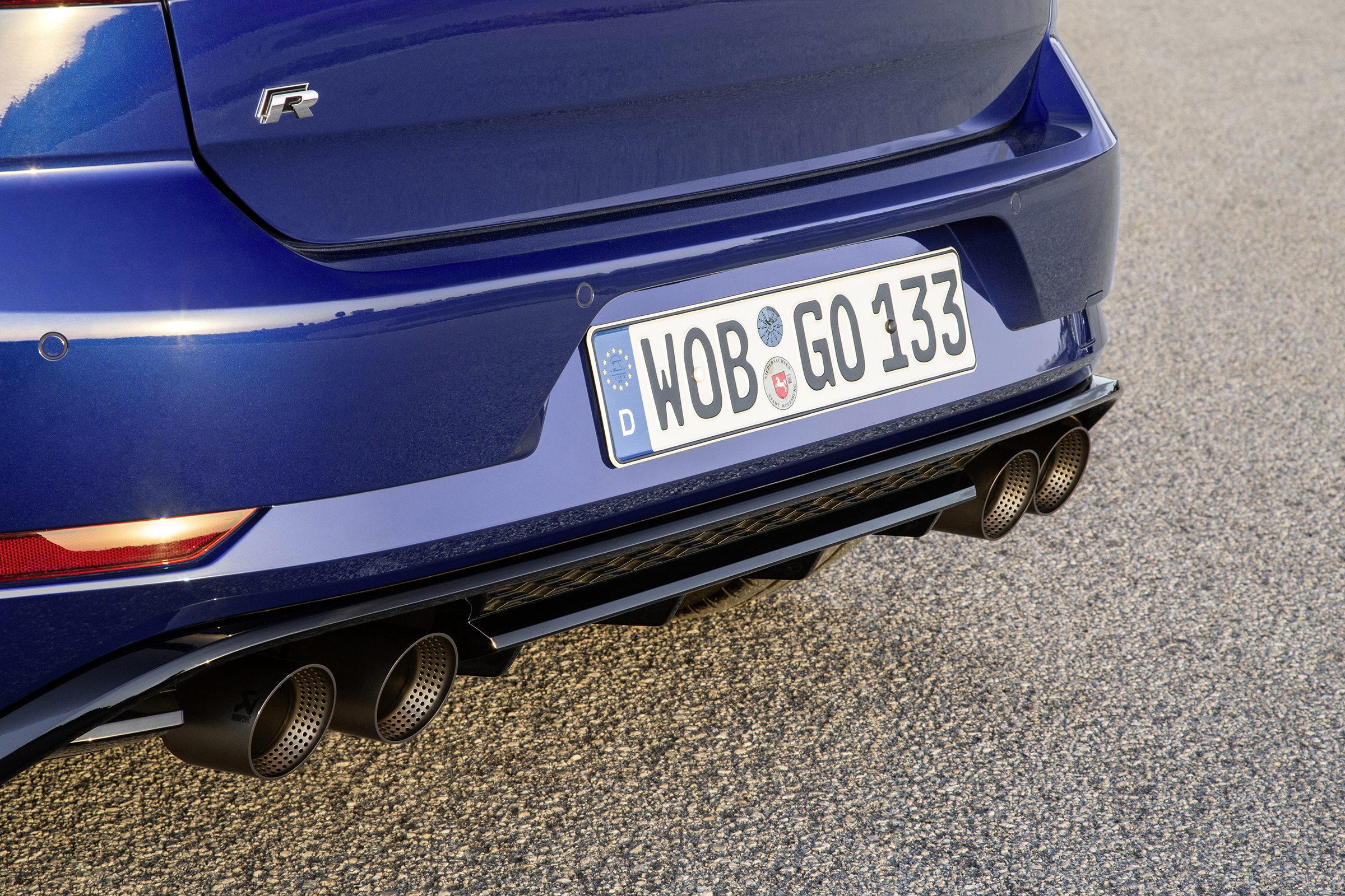 Volkswagen Golf R Performance Pack exhausts