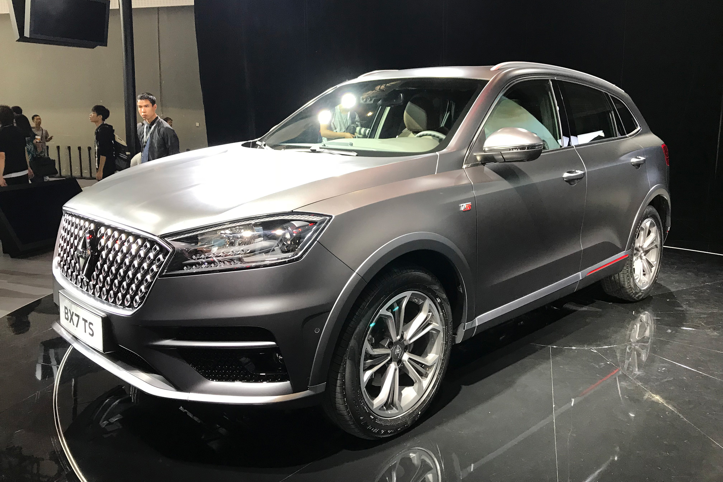 Borgward BX7 TS - front