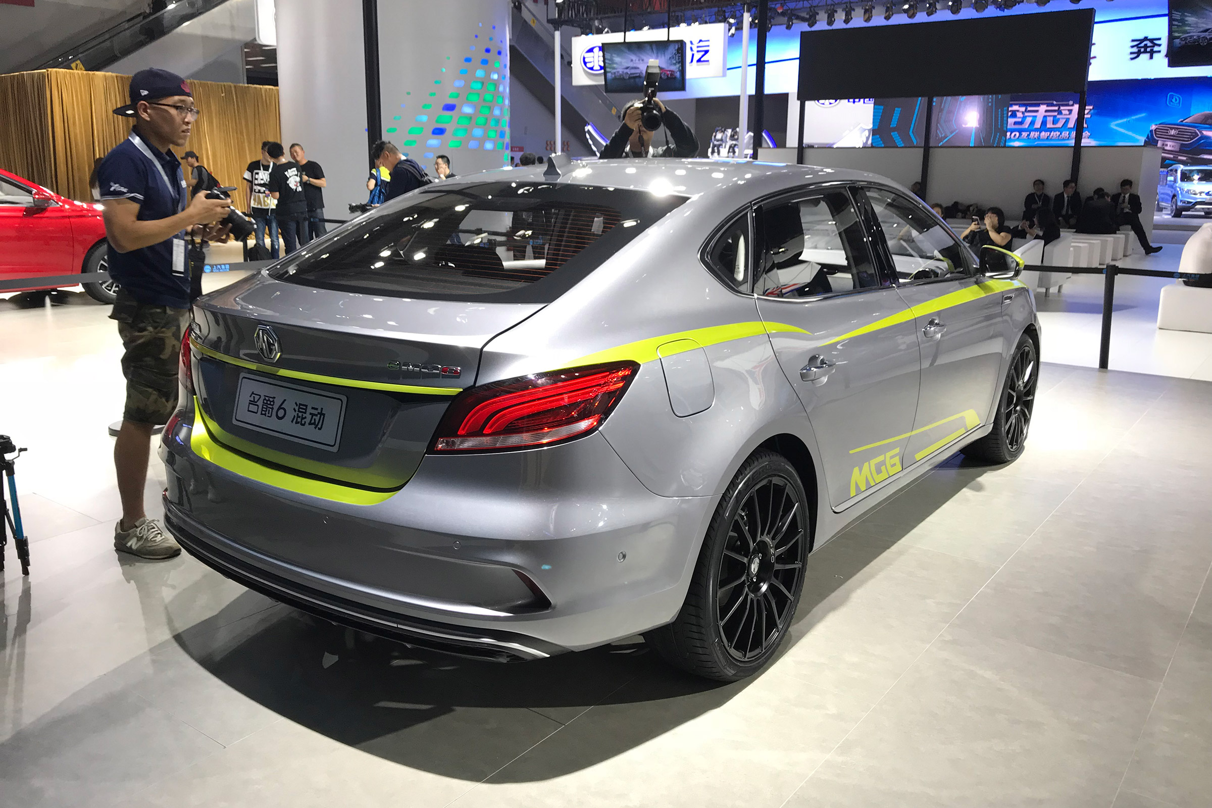 MG 6 motor show rear