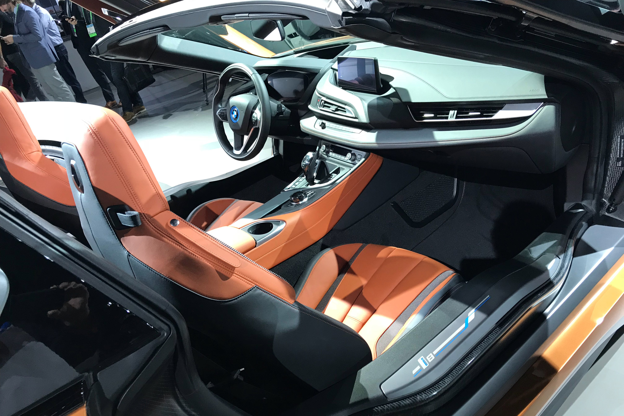 BMW i8 Roadster LA show pics interior