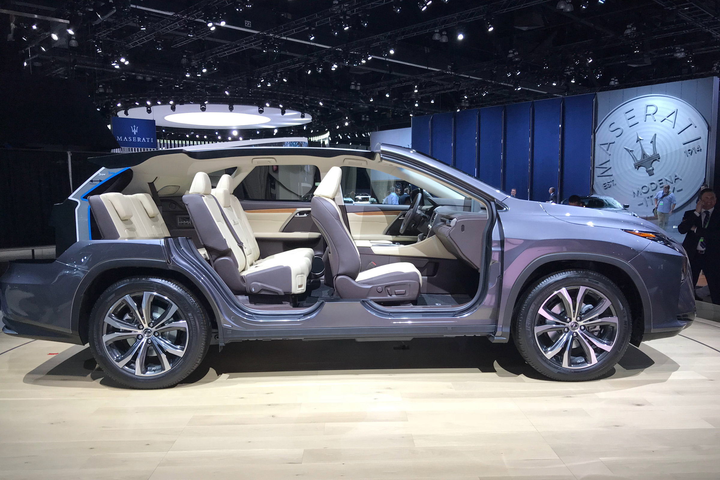 Lexus RX L LA show pic seats