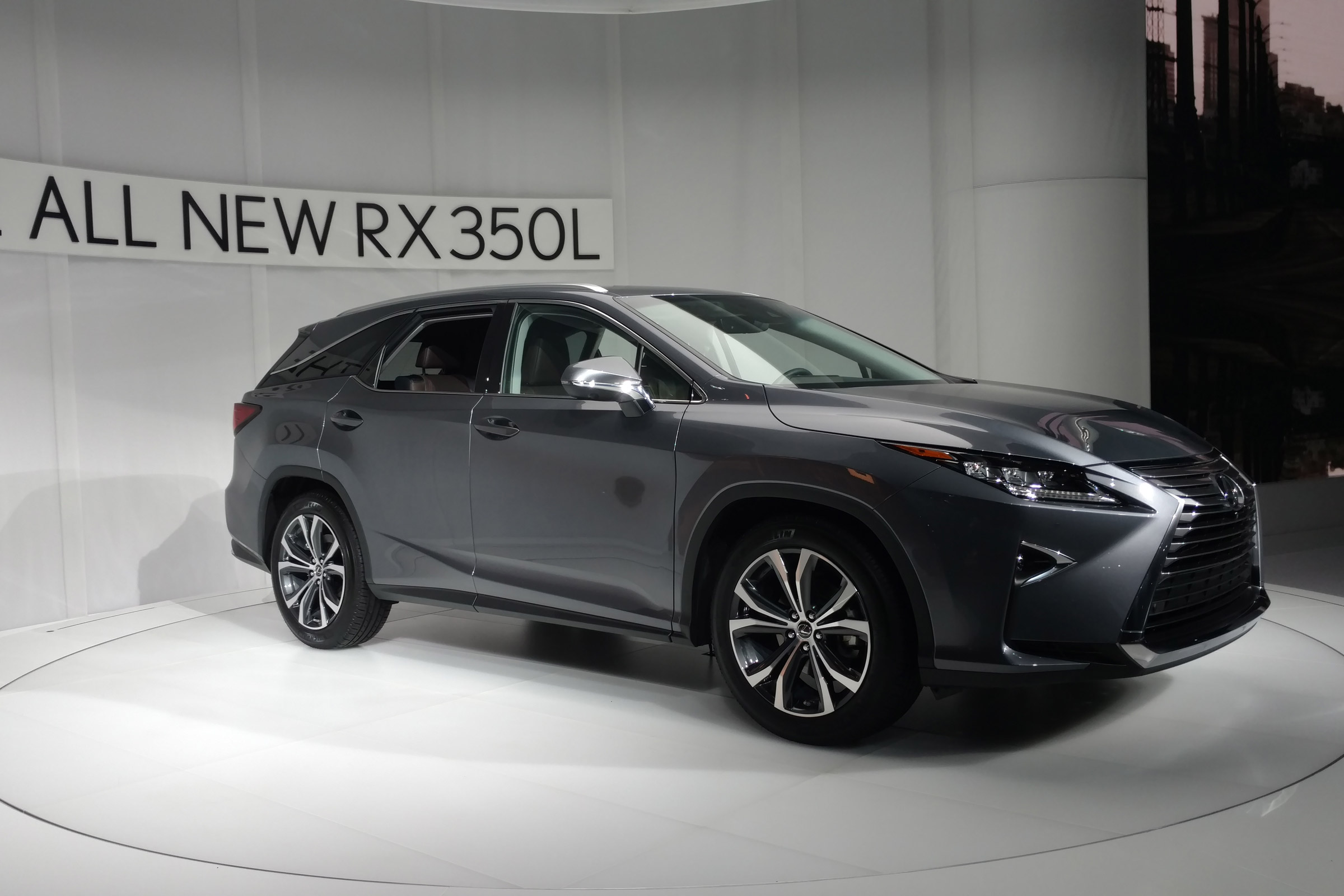 Lexus RX L LA show pic wide