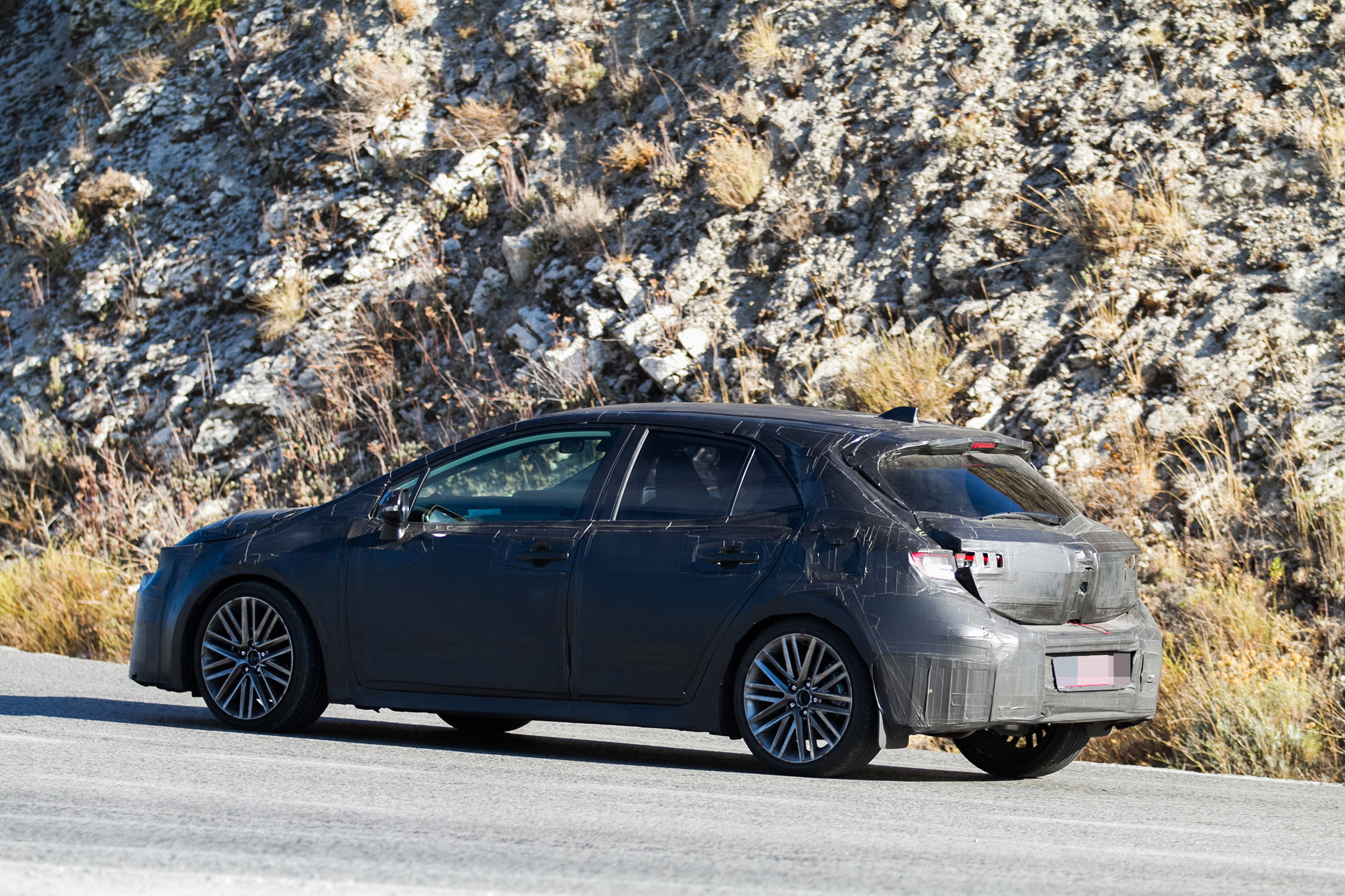 New Toyota Auris spied rear side