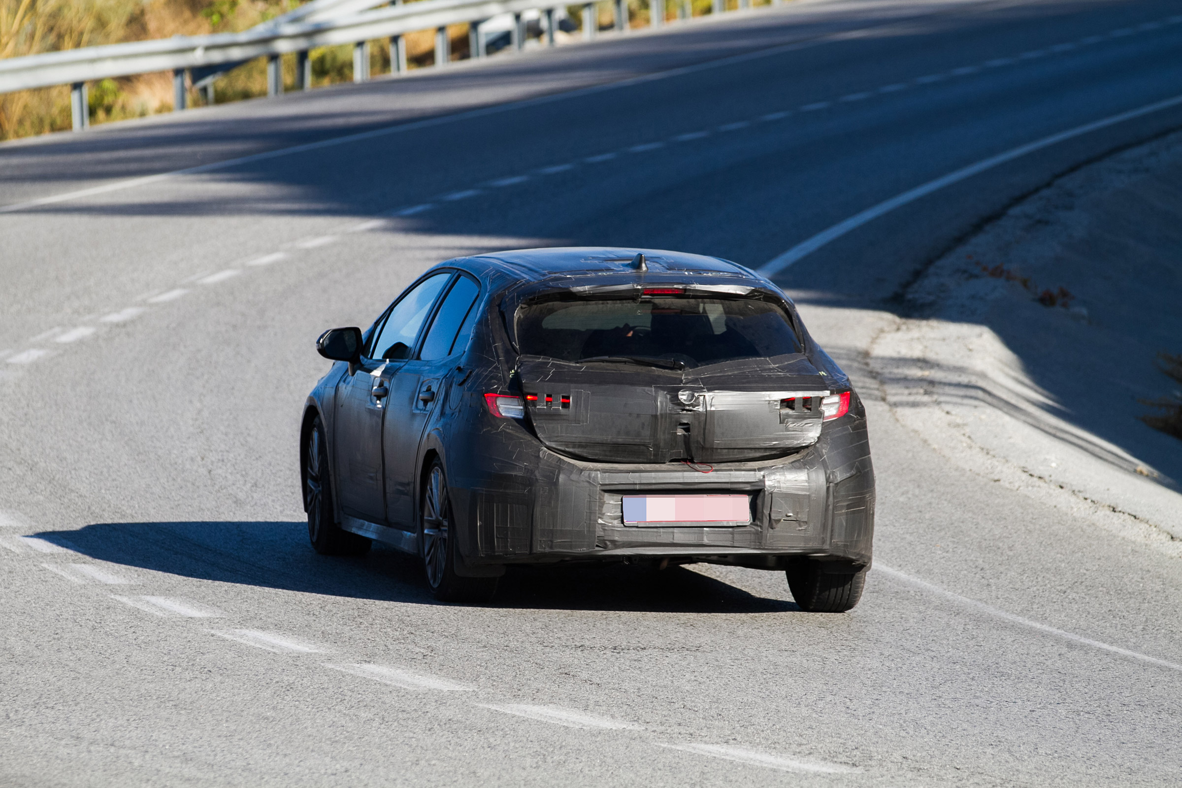 New Toyota Auris spied rear