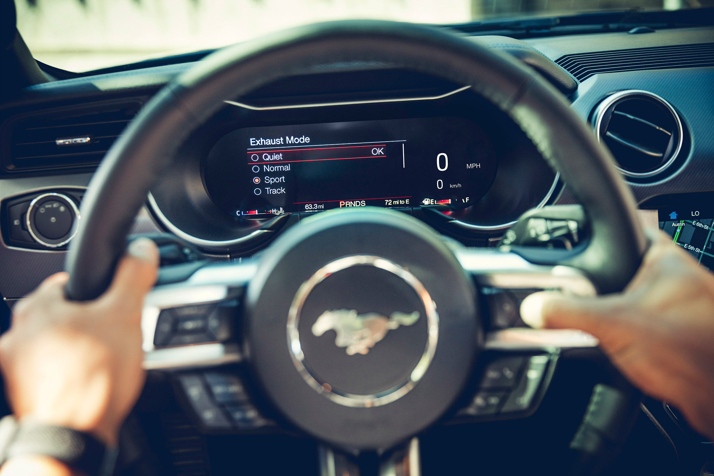 Ford Mustang - quiet mode