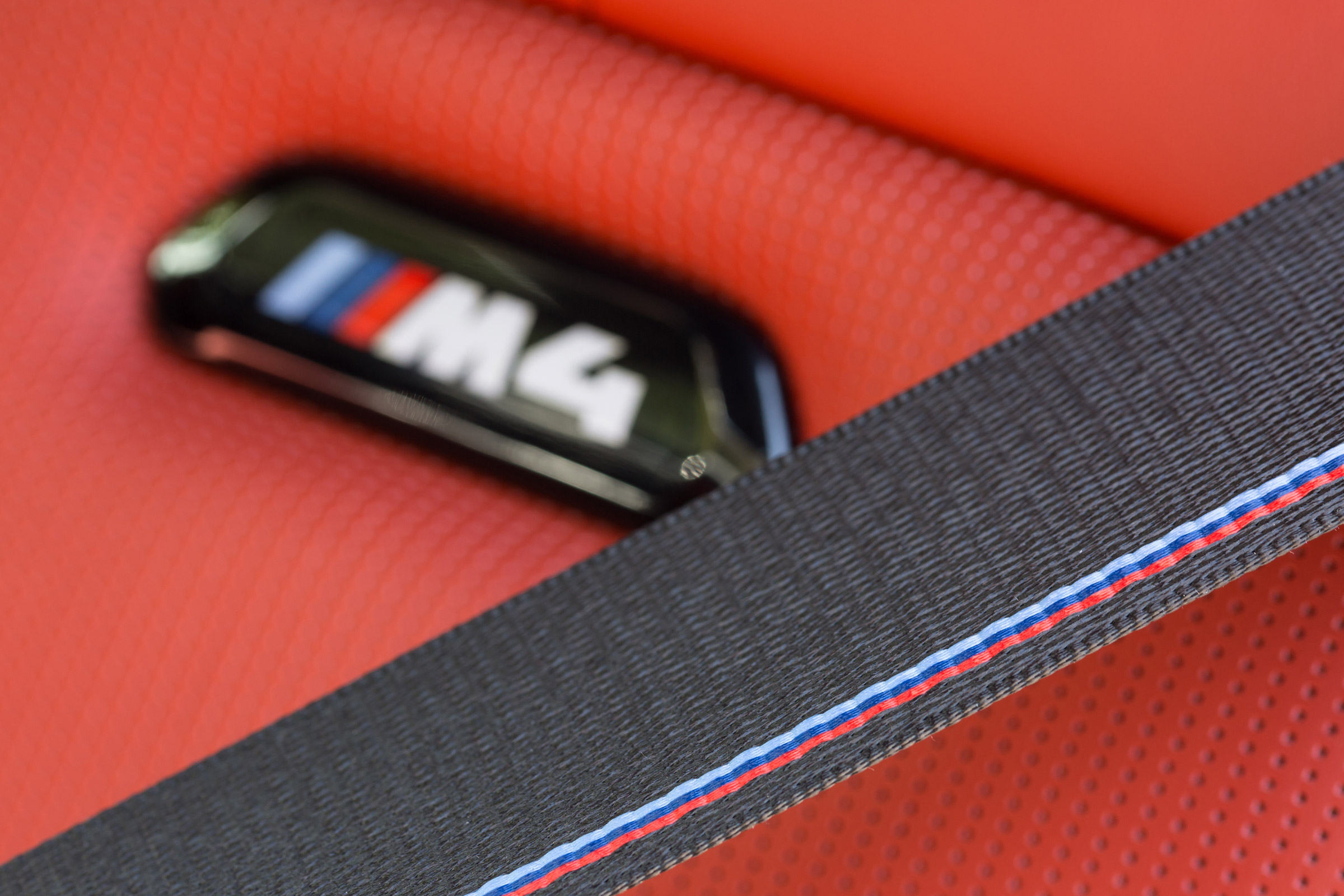 BMW M4 2017 facelift seatbelt