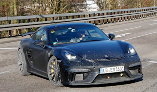 Porsche 718 Cayman GT4 front side