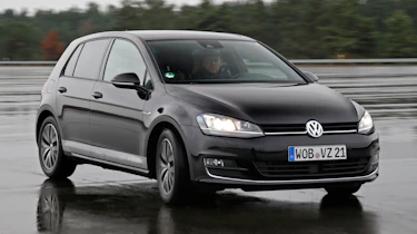 Volkswagen Golf MHEV - front