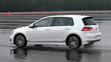 Volkswagen Golf MHEVplus - rear