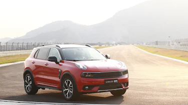 Lynk & Co 01 front static