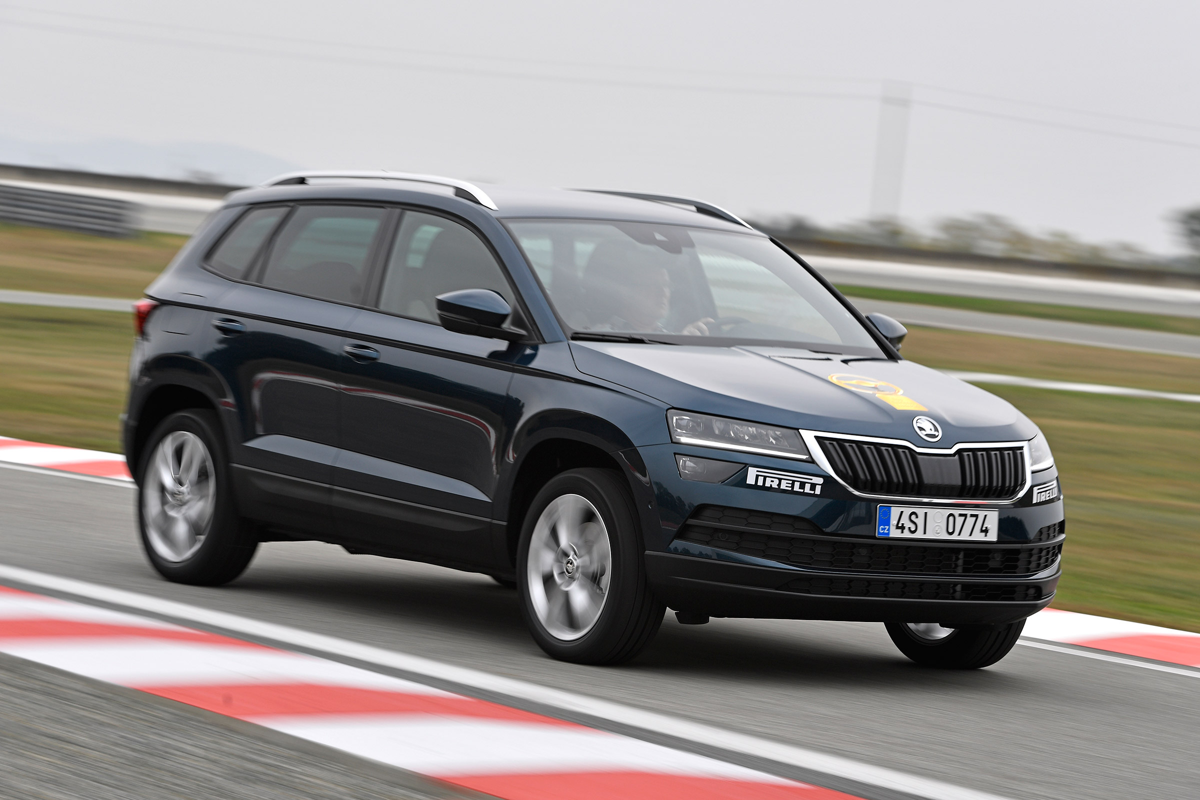 Skoda Kodiaq - Golden Steering Wheel 2017 front action