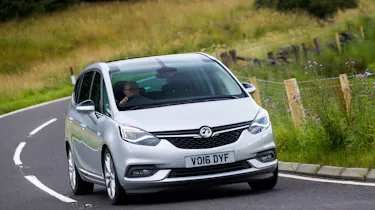 Vauxhall Zafira Tourer 2016 front corner