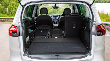 Vauxhall Zafira Tourer 2016 boot seats down