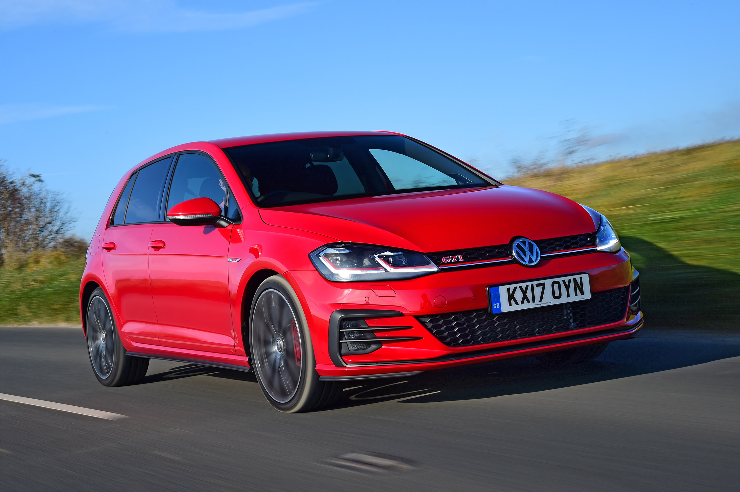 Volkswagen Golf GTI Performance Pack - front