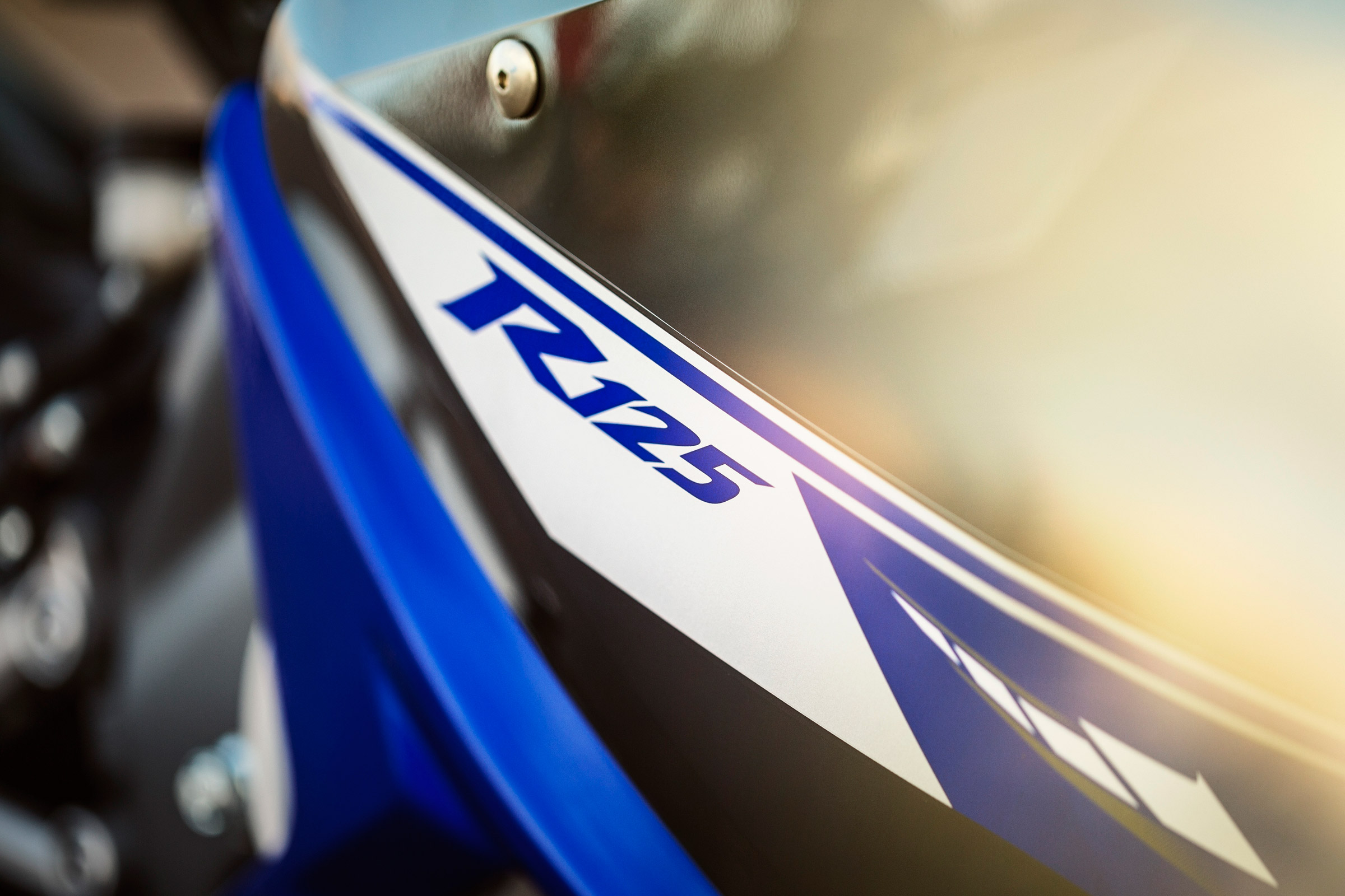Yamaha YZF-R125 badge