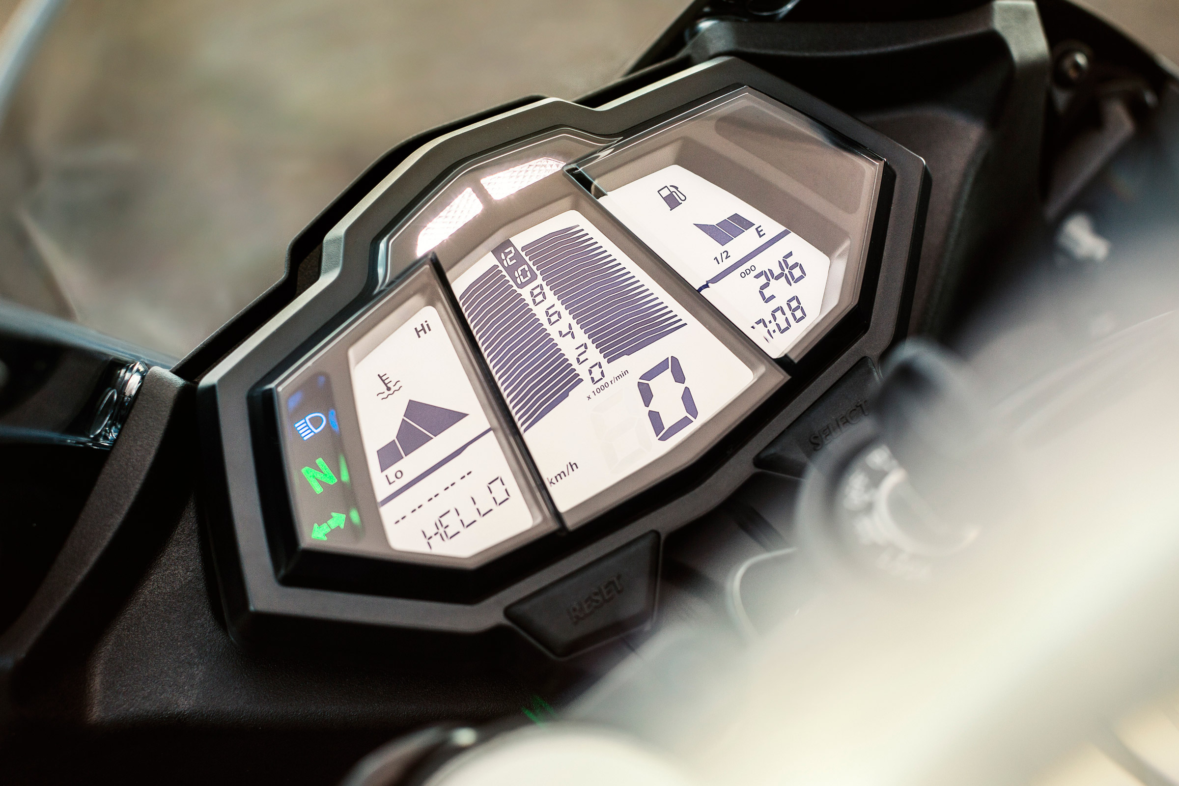 Yamaha YZF-R125 instruments