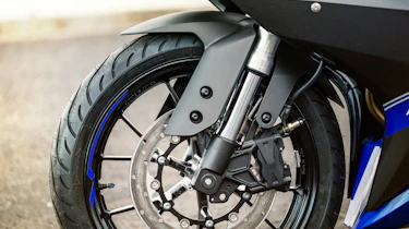 Yamaha YZF-R125 fork