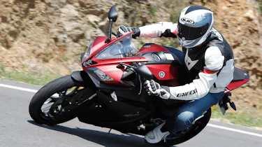 Yamaha YZF-R125 review