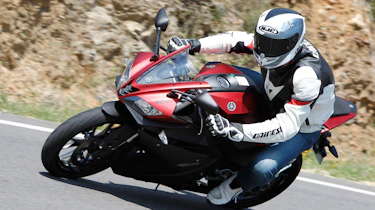 Yamaha YZF-R125 review