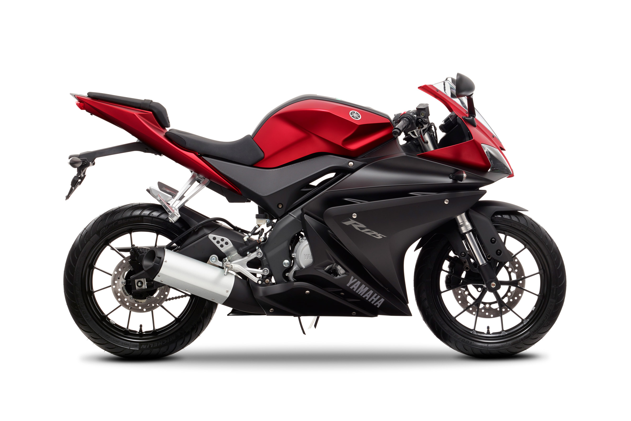 Yamaha YZF-R125 studio side