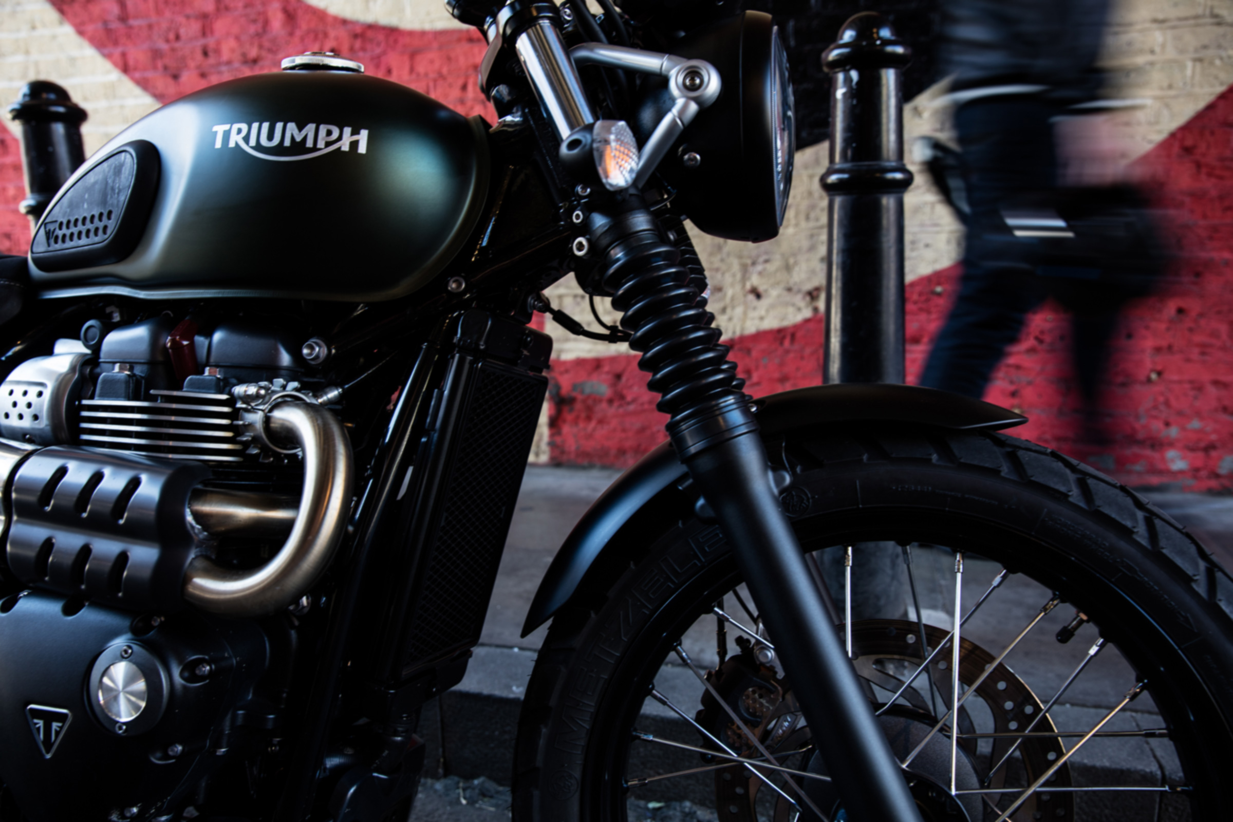 Triumph Street Scrambler review - front suspension