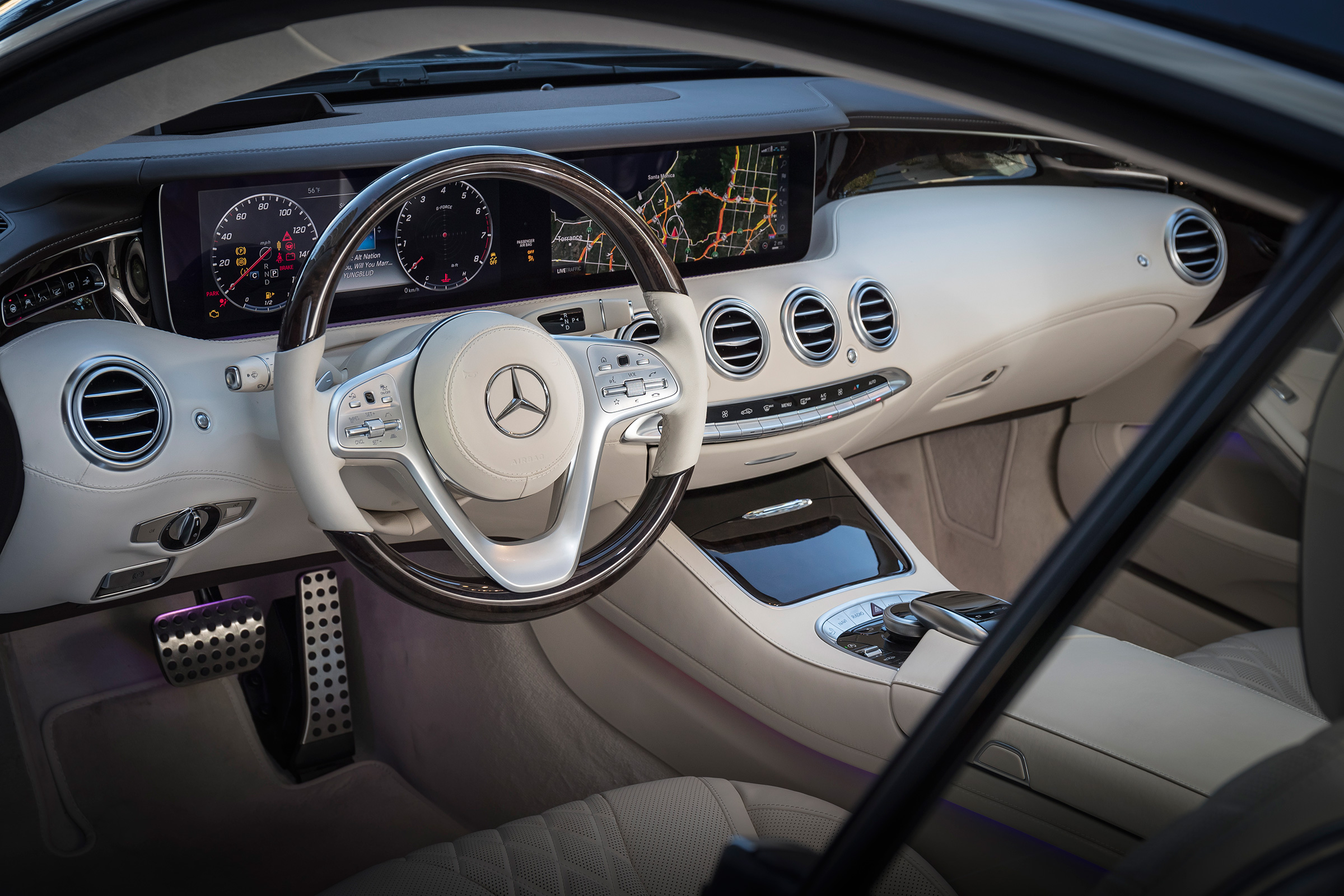 Mercedes S-Class coupe - steering wheel