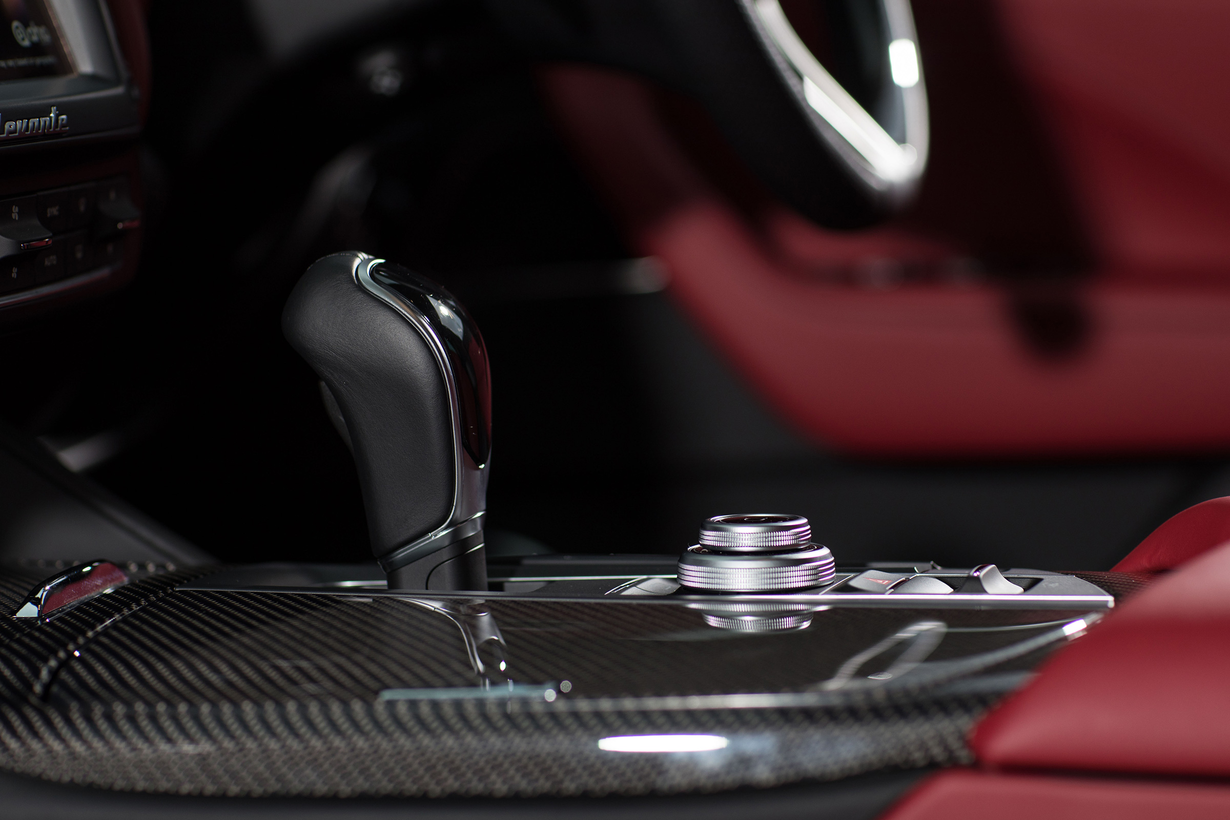 Maserati Levante S - transmission