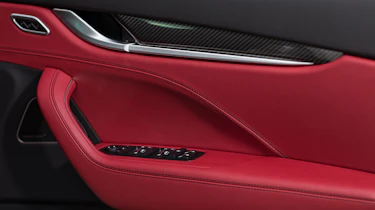 Maserati Levante S - interior