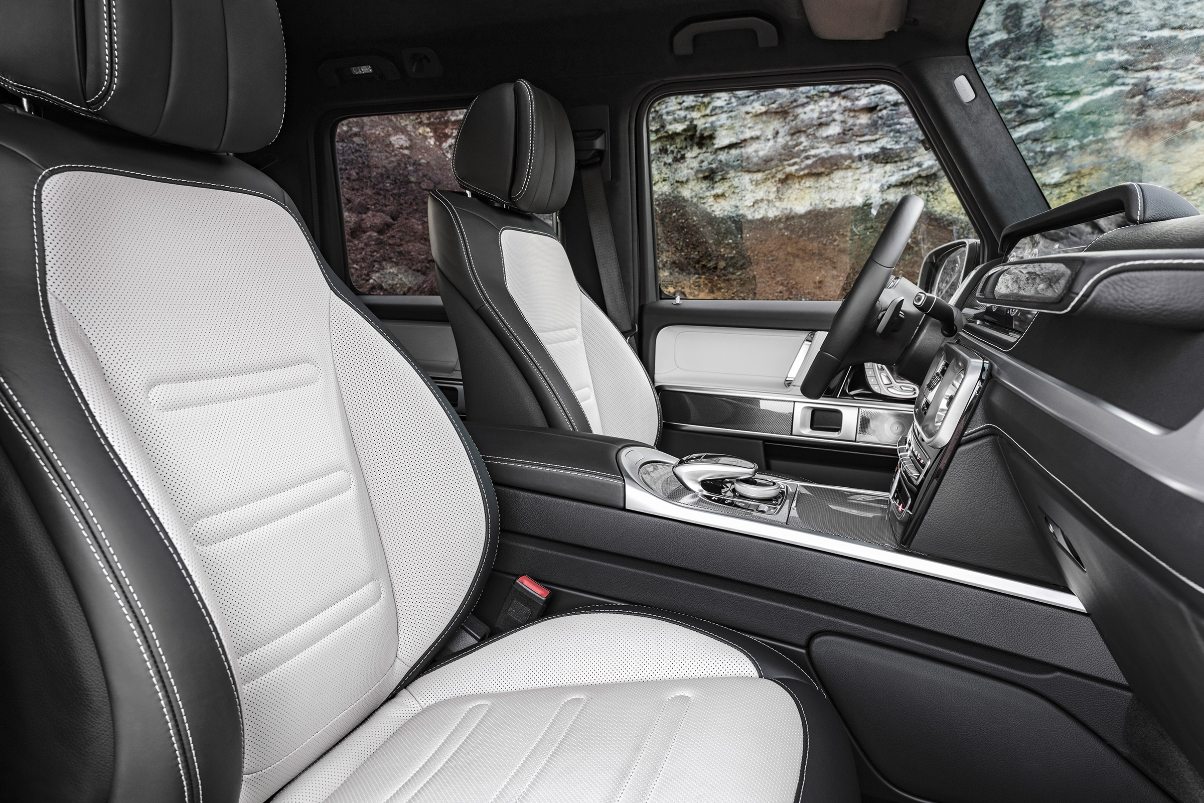 Mercedes G-Class - cabin