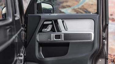 Mercedes G-Class - door