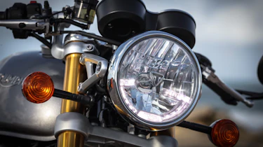 Triumph Thruxton R review - headlight