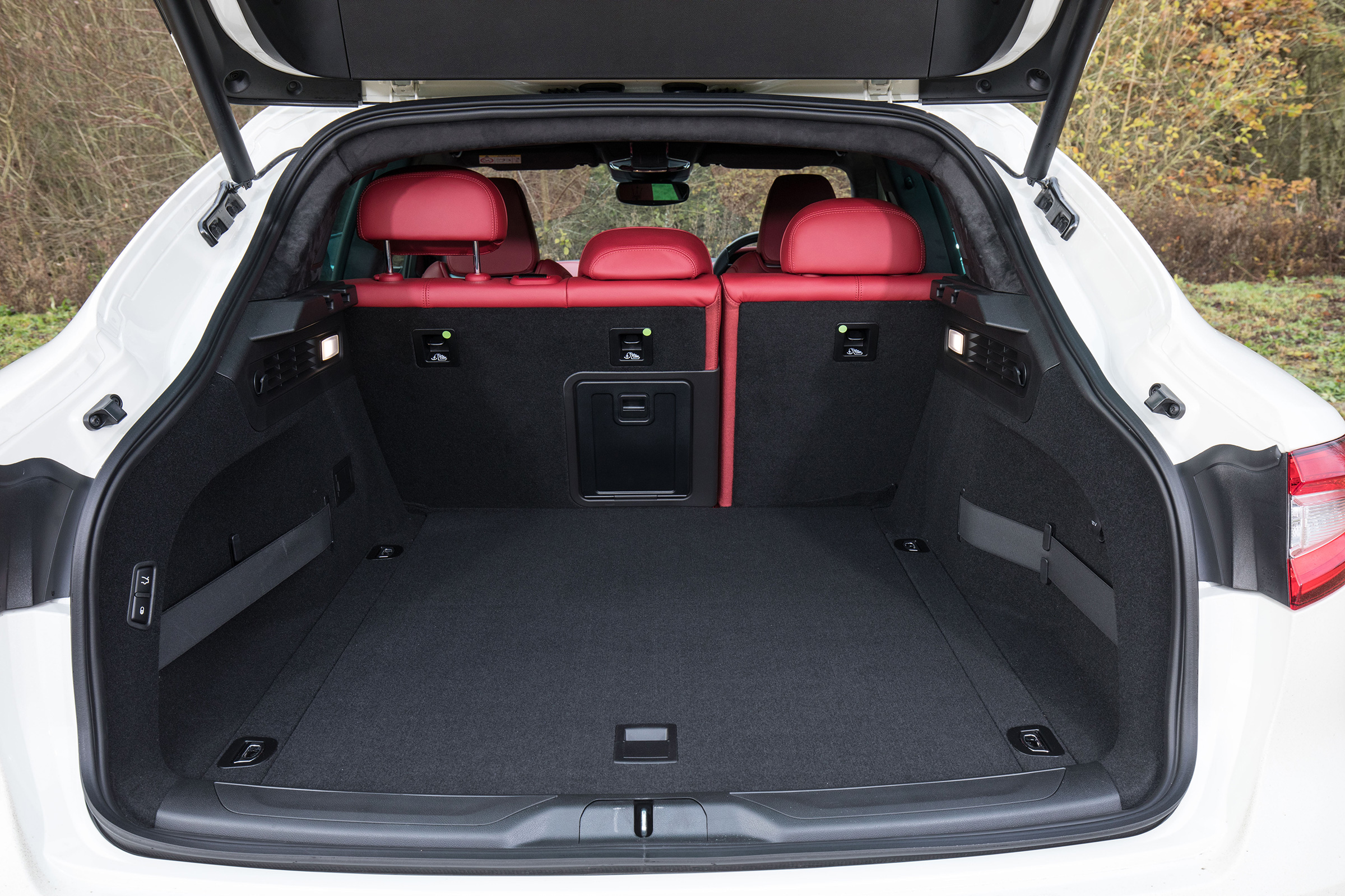 Maserati Levante S - boot