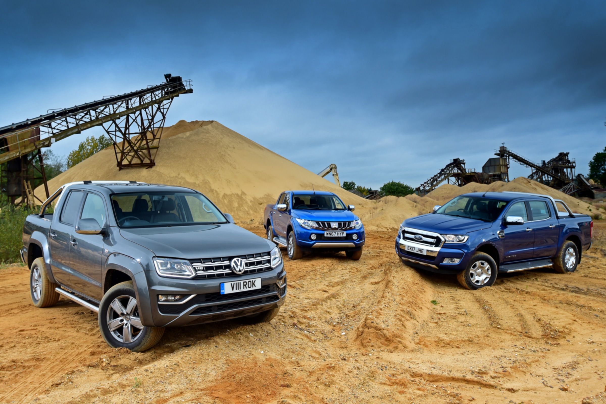 Volkswagen Amarok vs Mitsubishi L200 vs Ford Ranger - header