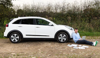 Kia Niro - side