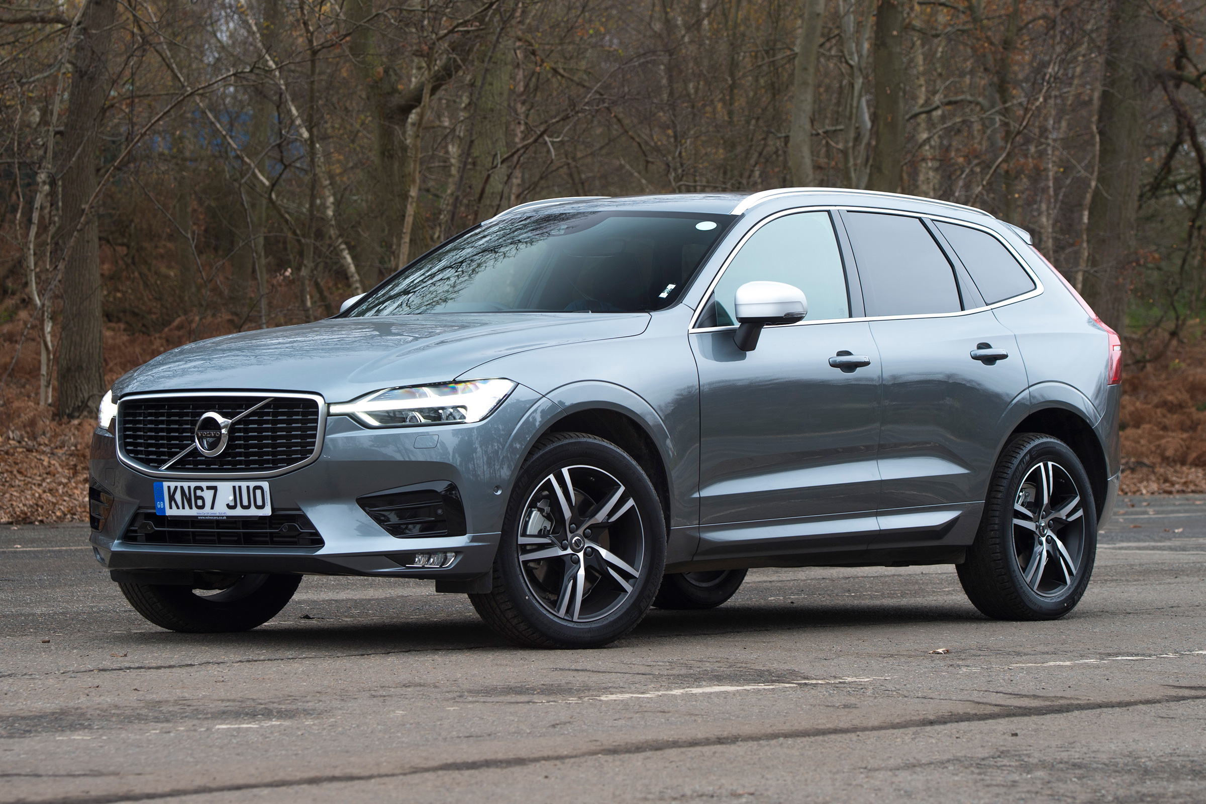 Volvo XC60 - front