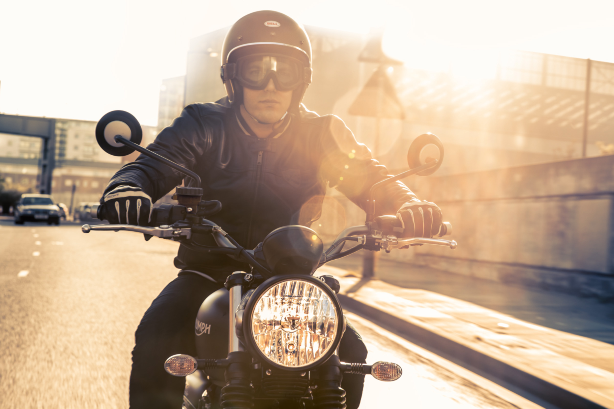 Triumph Street Scrambler review - front headlamp